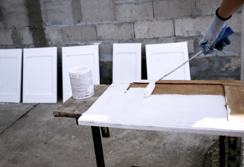 Skilled Cabinet Painters